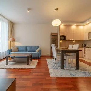https://bright-and-charming-apartment-city-centers2a.warsawhotelspoland.com